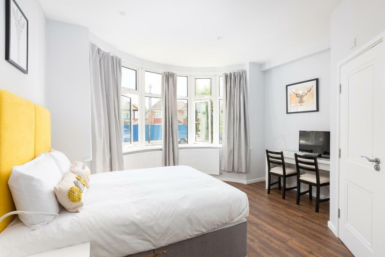 Austin David Apartments Хароу Екстериор снимка